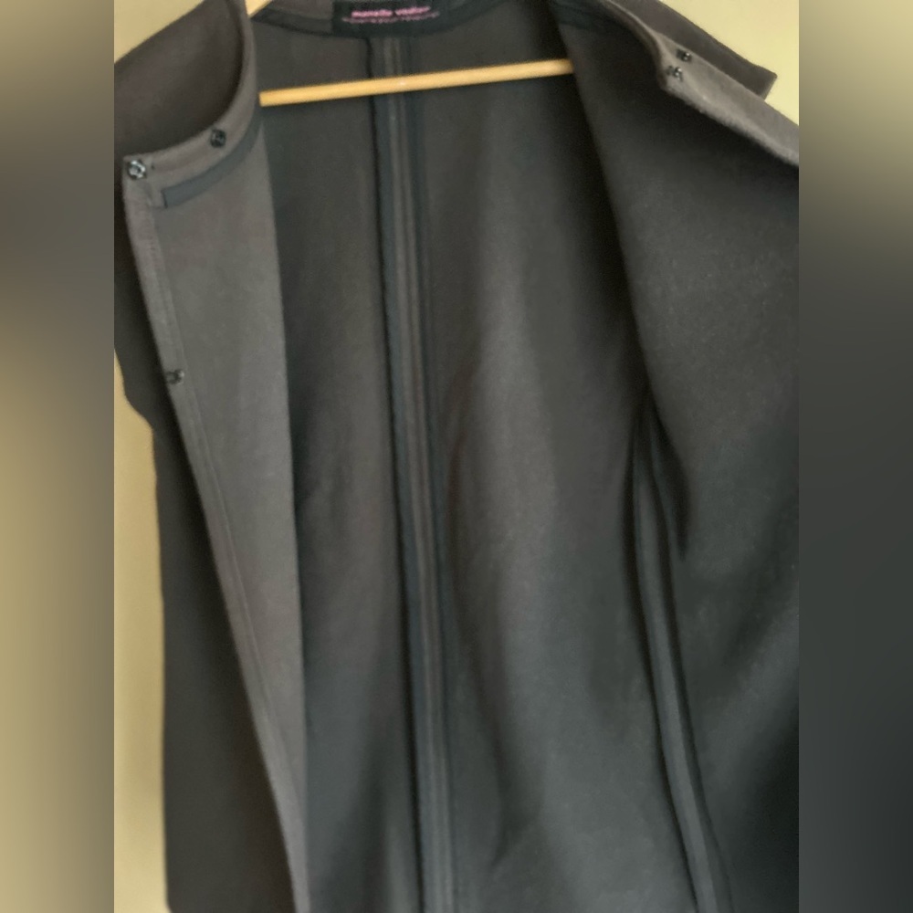Minimalist wool tunic vest - Picture 11 of 12